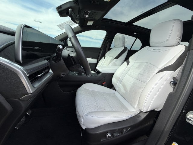 2025 Cadillac XT4 Sport