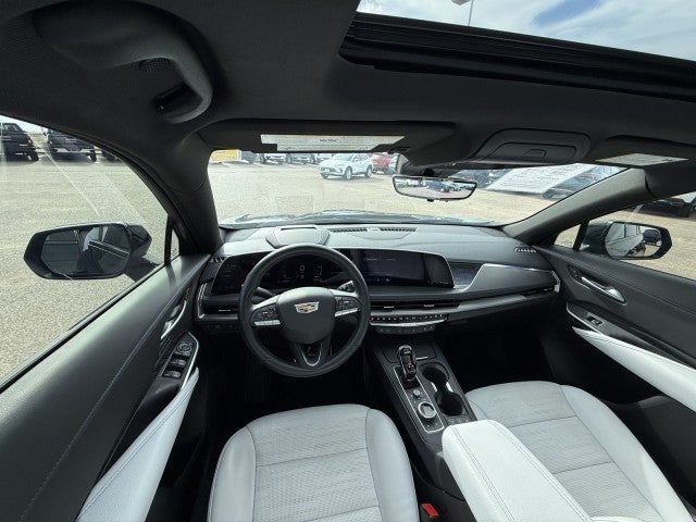 2025 Cadillac XT4 Sport