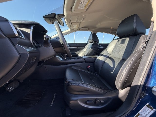 2023 Nissan Maxima SV