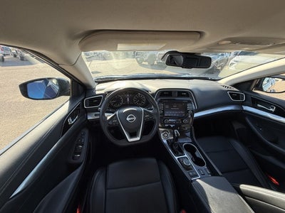 2023 Nissan Maxima SV