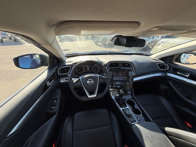 2023 Nissan Maxima SV