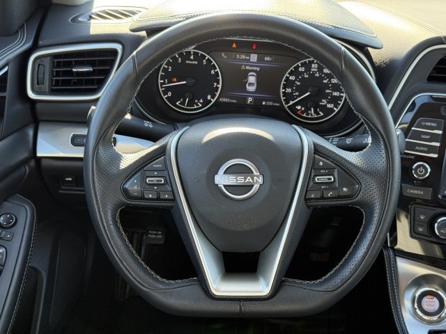 2023 Nissan Maxima SV