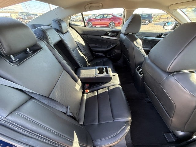 2023 Nissan Maxima SV