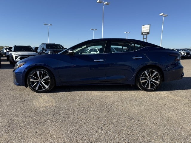 2023 Nissan Maxima SV