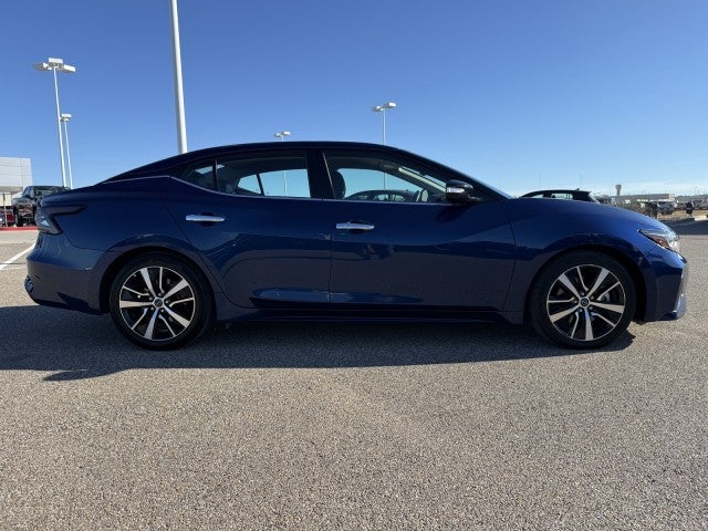 2023 Nissan Maxima SV