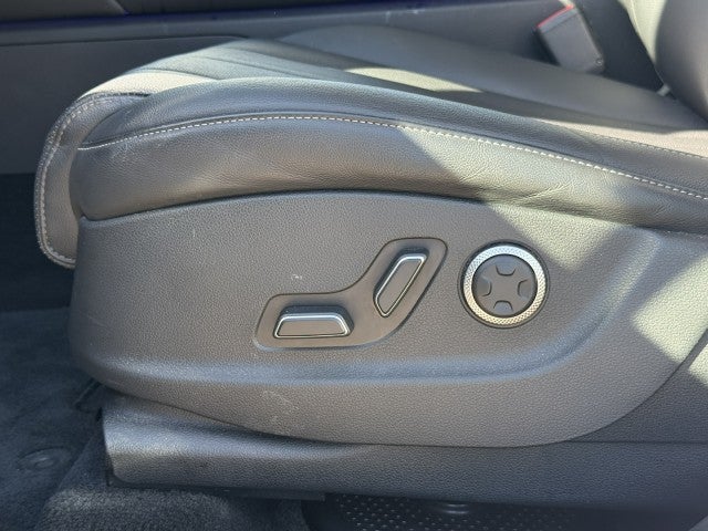 2025 Genesis GV80 Standard