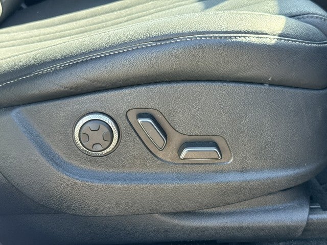 2025 Genesis GV80 Standard