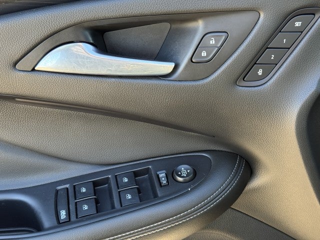 2020 Buick Envision Essence Group